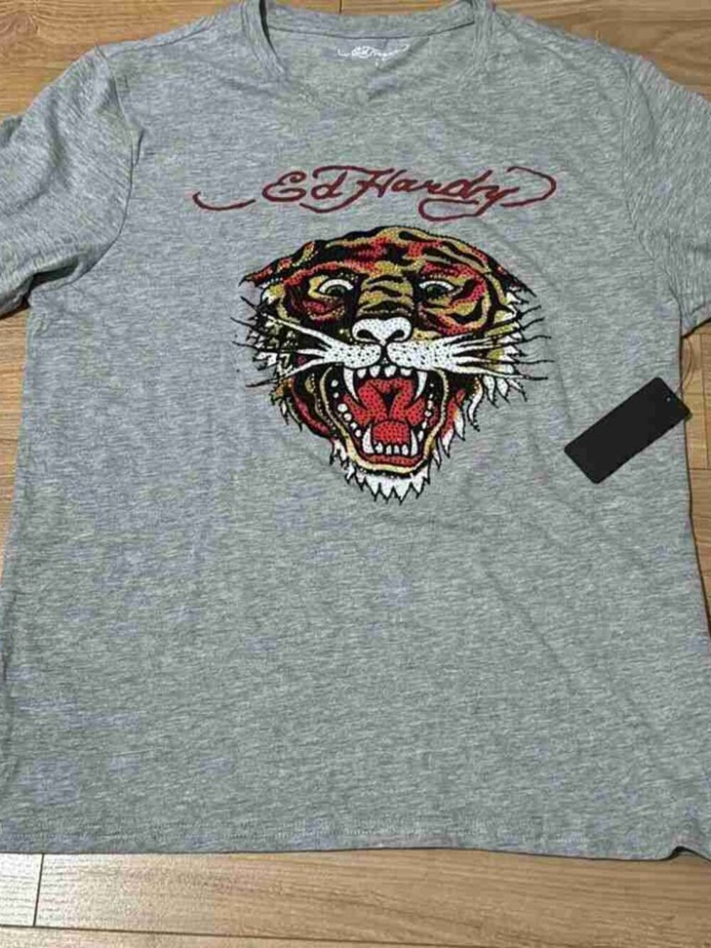 tiger rhinestoned t-shirtsize larg